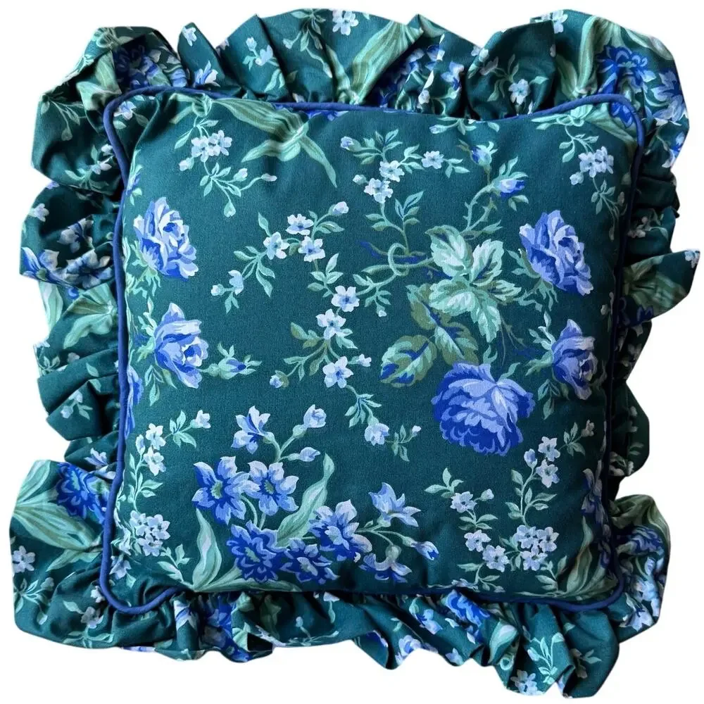 Vintage 90s Cottage Core Green Floral Square Pillow 16